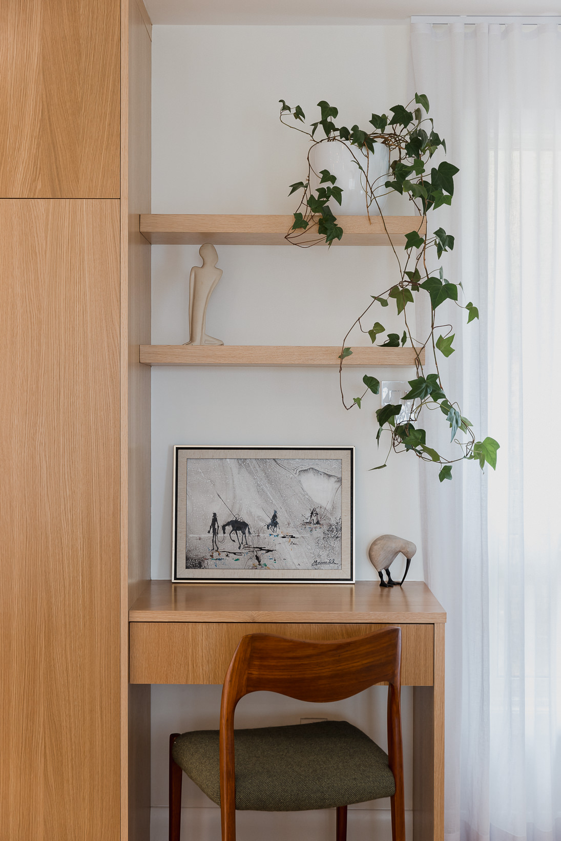 Unique Kitchen, Stunning Glass Railing, and Hidden Closet in Slat Wall ...