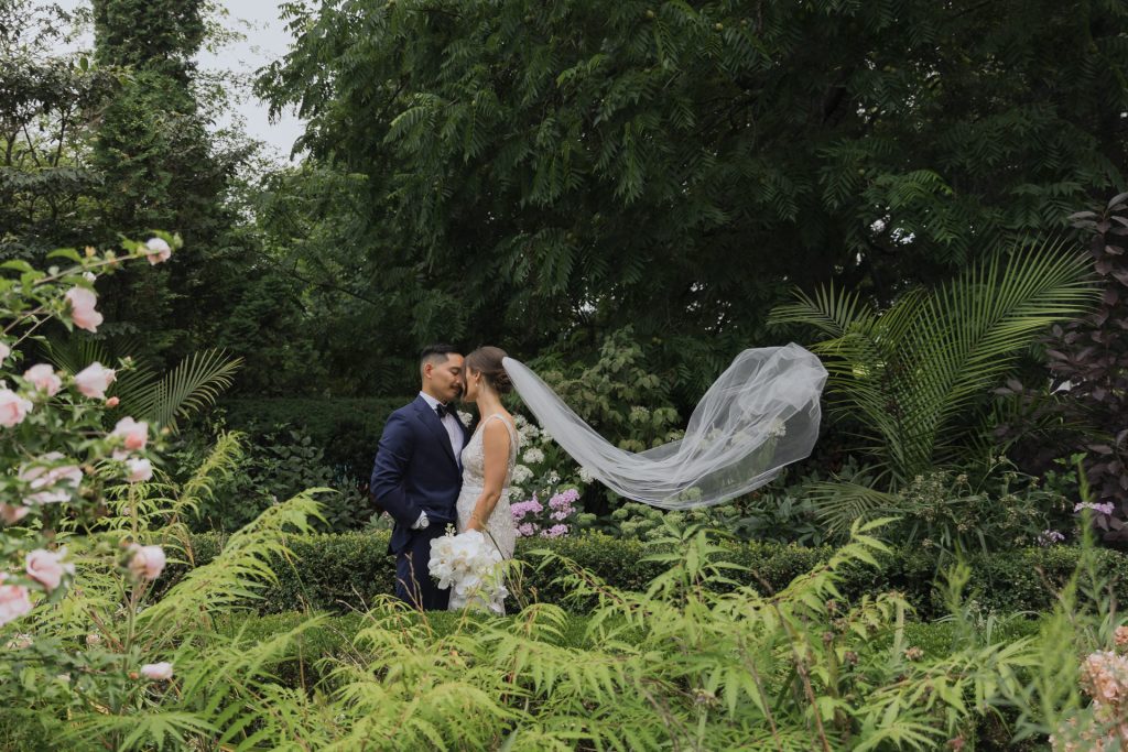 Real Wedding at Gracewood Estates Kurtz Orchards Niagara on the Lake - photos by Sonia V Photography