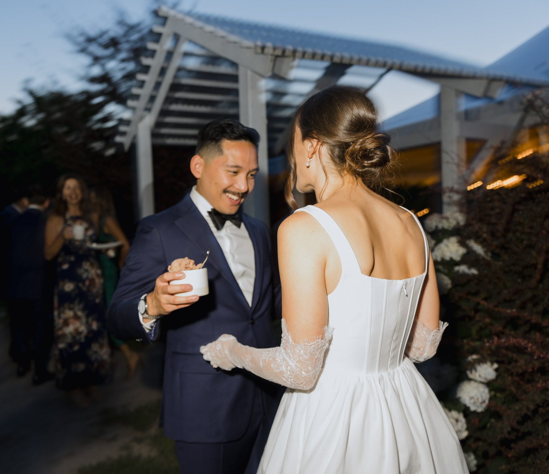 Real Wedding at Gracewood Estates Kurtz Orchards Niagara on the Lake - photos by Sonia V Photography