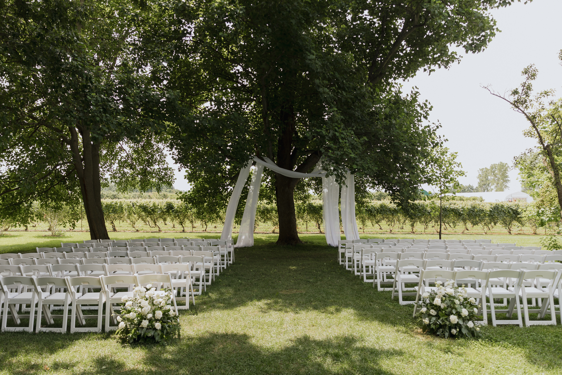 Real Wedding at Gracewood Estates Kurtz Orchards Niagara on the Lake - photos by Sonia V Photography