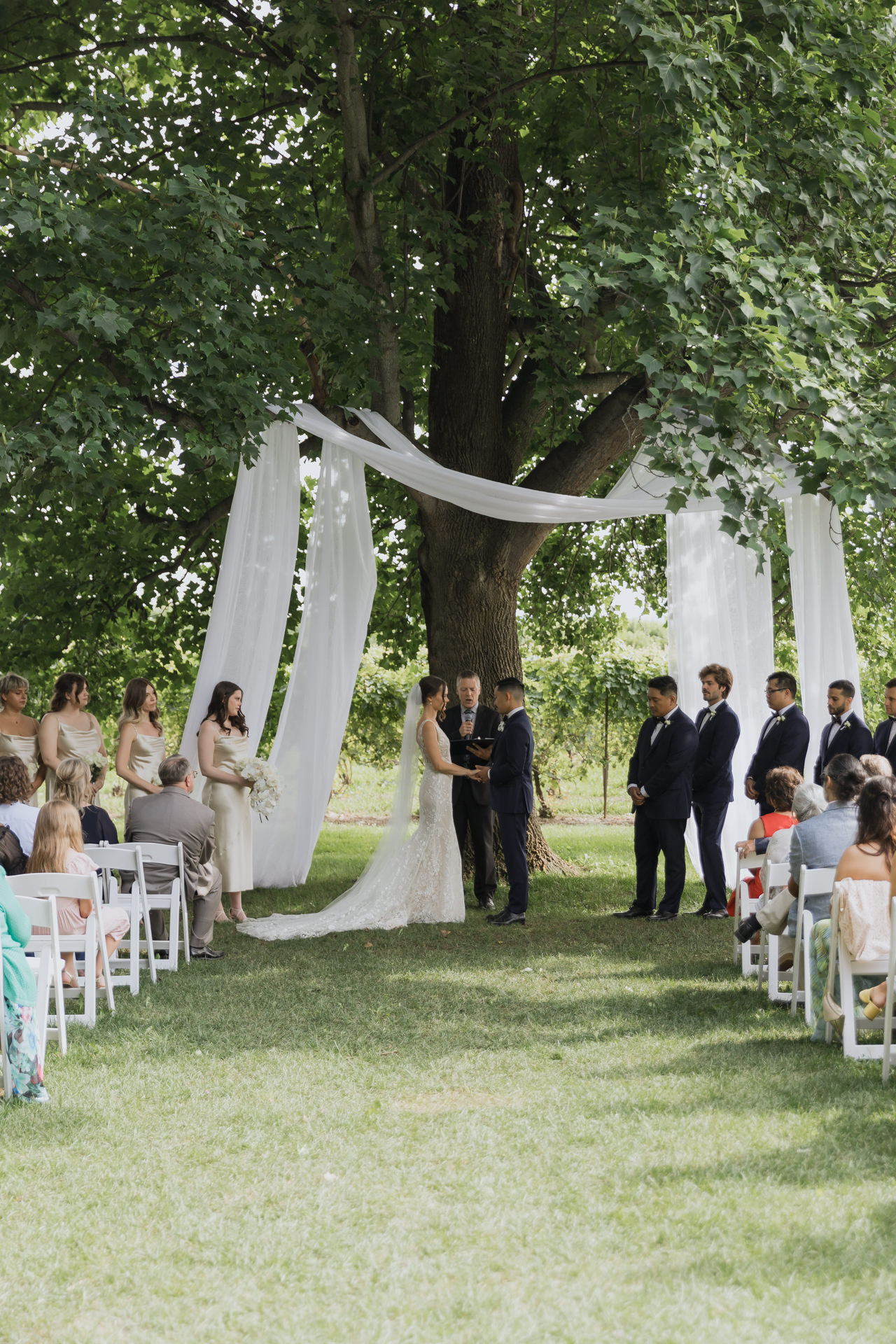 Real Wedding at Gracewood Estates Kurtz Orchards Niagara on the Lake - photos by Sonia V Photography