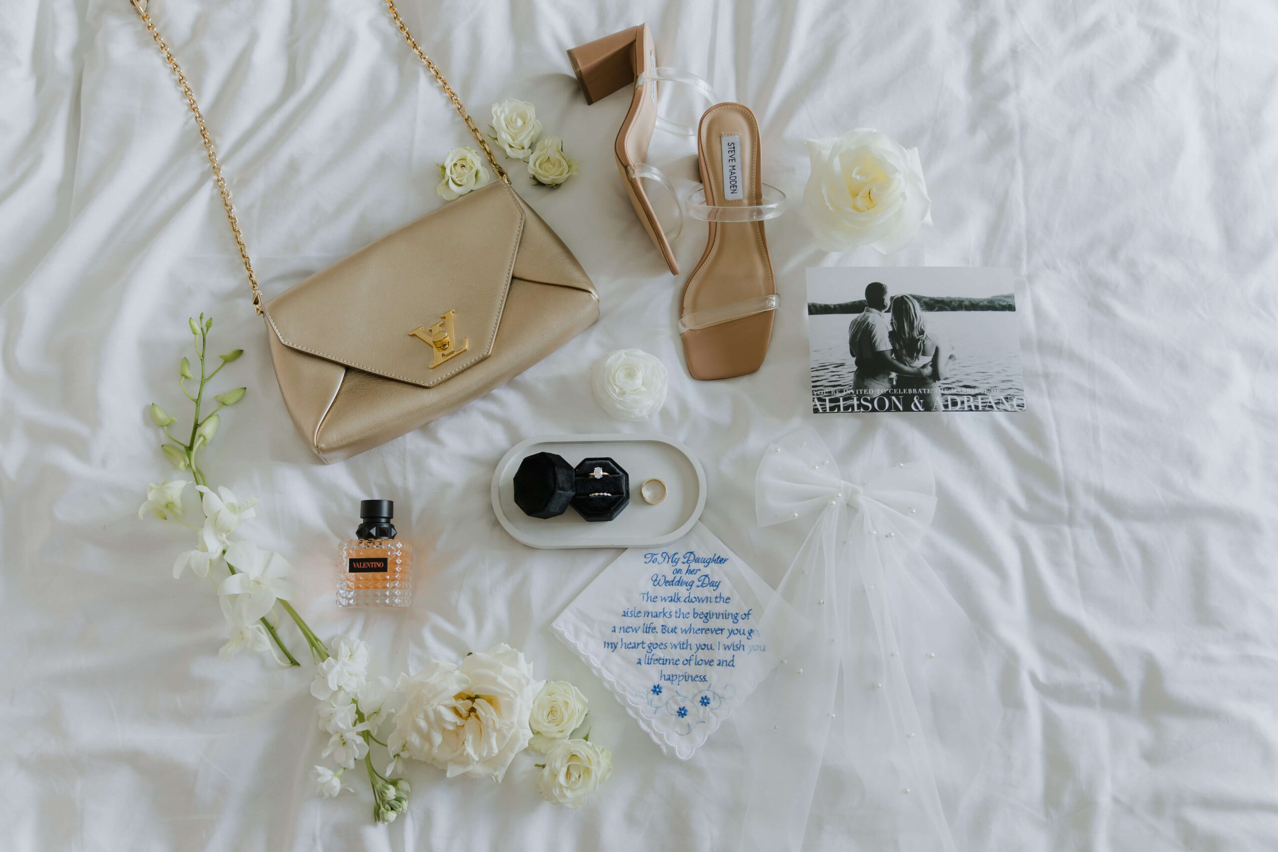 Modern Wedding in Ottawa - Sonia V Photography