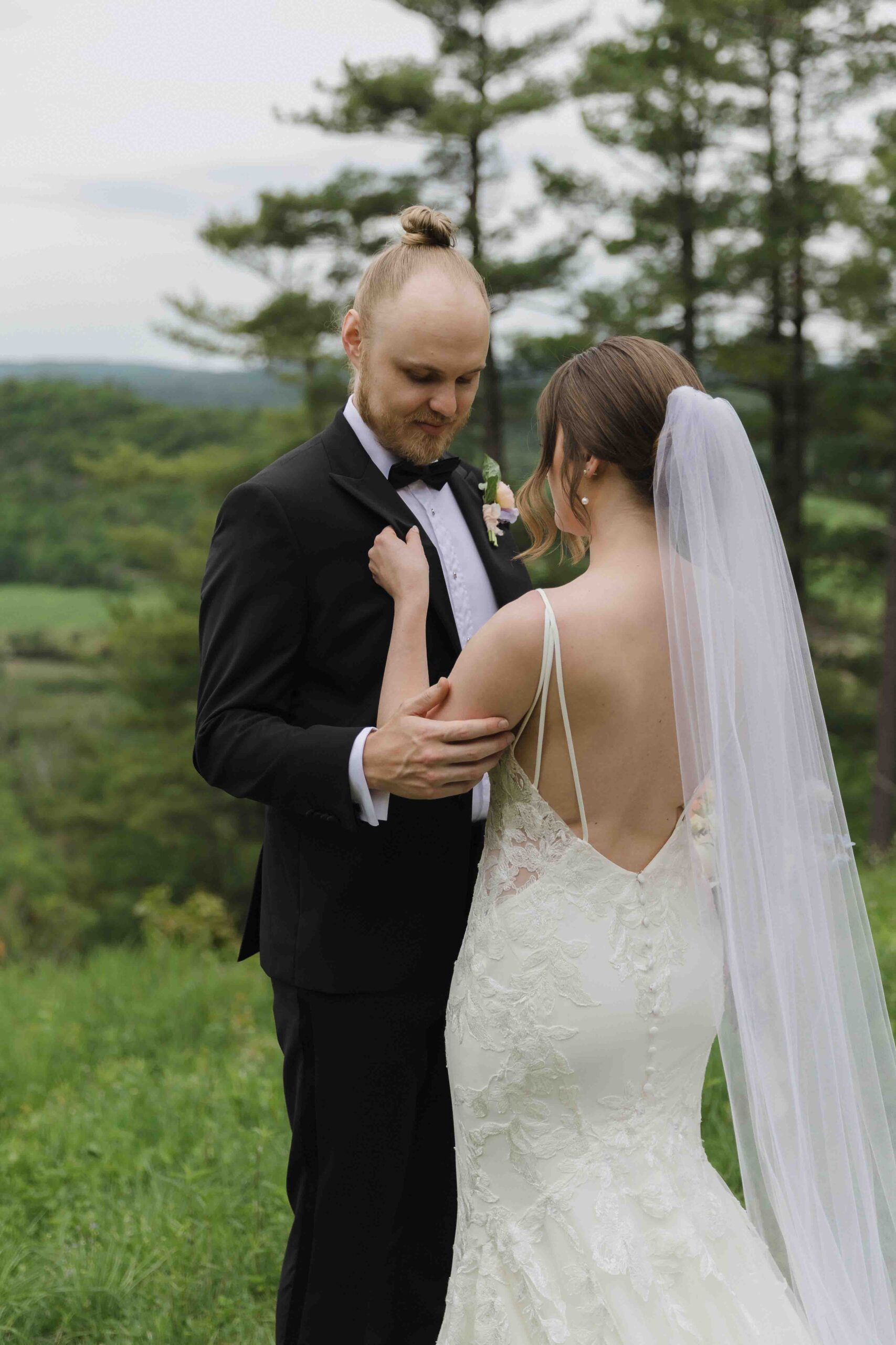 Colourful Spring Wedding at Le Belvédère - Sonia V Photography