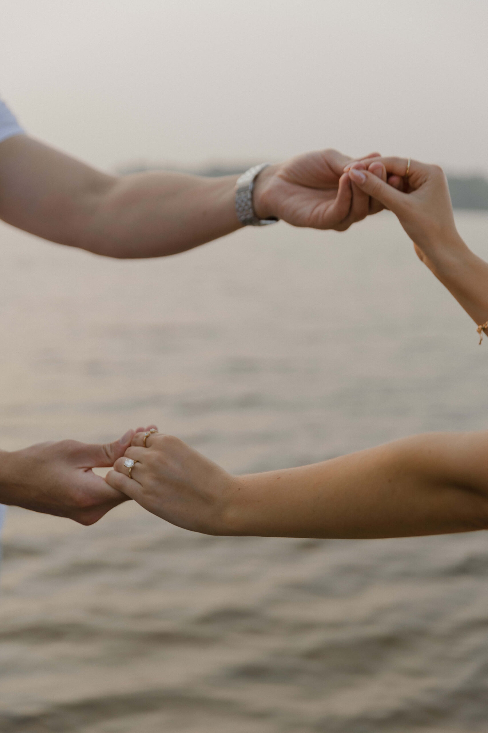 Beach Engagement Session in Ottawa - Sonia V Photography