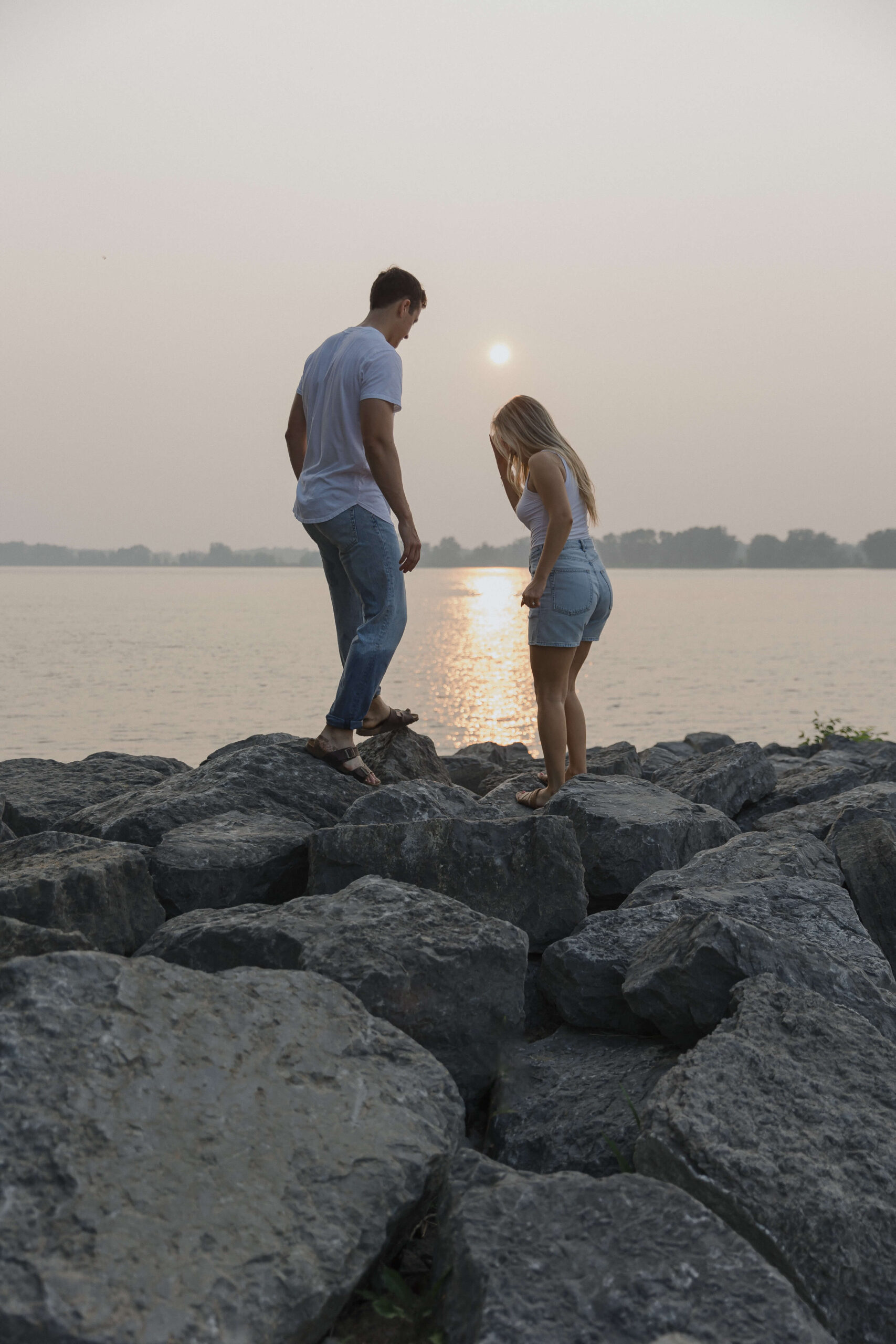 Beach Engagement Session in Ottawa - Sonia V Photography