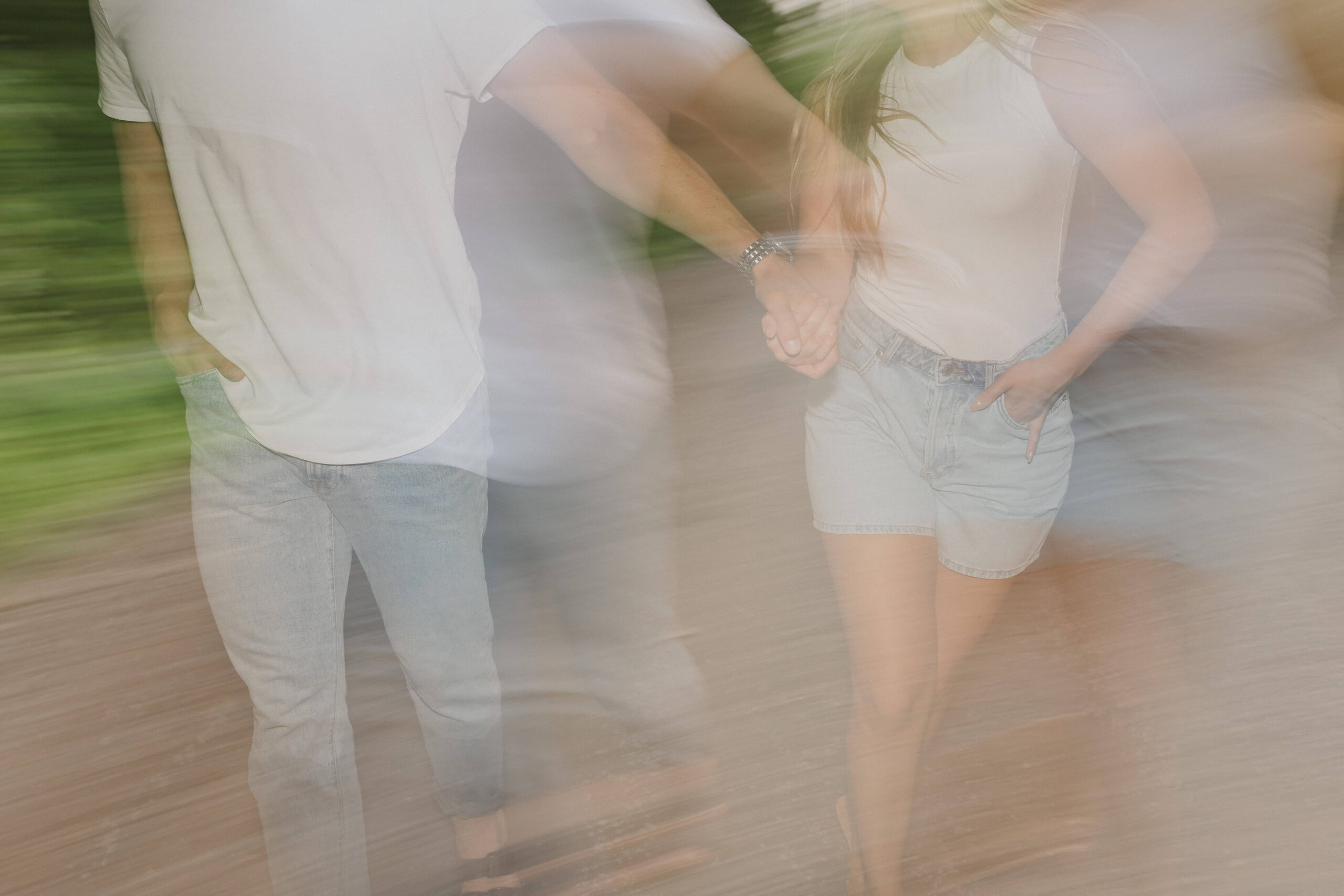 Beach Engagement Session in Ottawa - Sonia V Photography