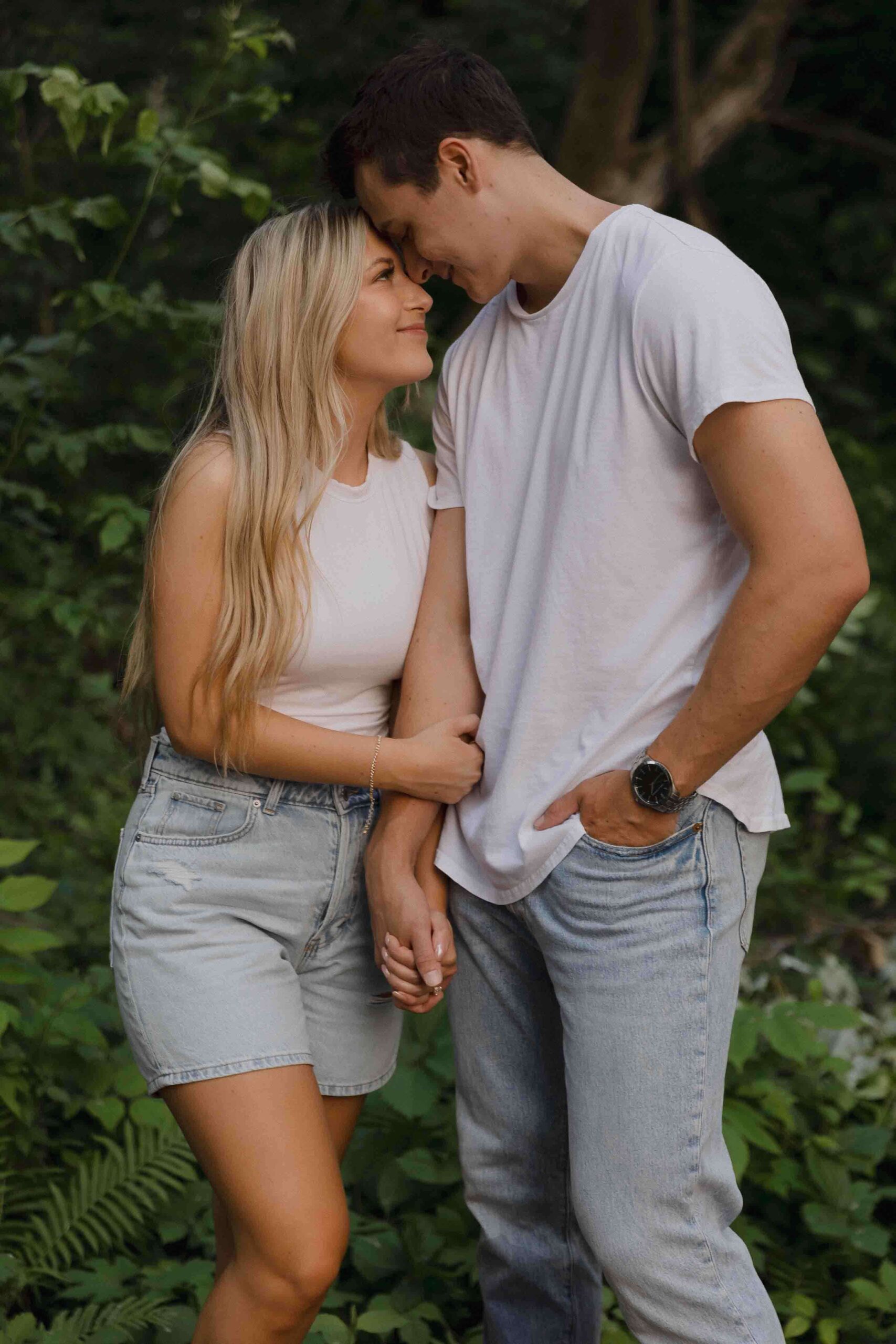 Beach Engagement Session in Ottawa - Sonia V Photography