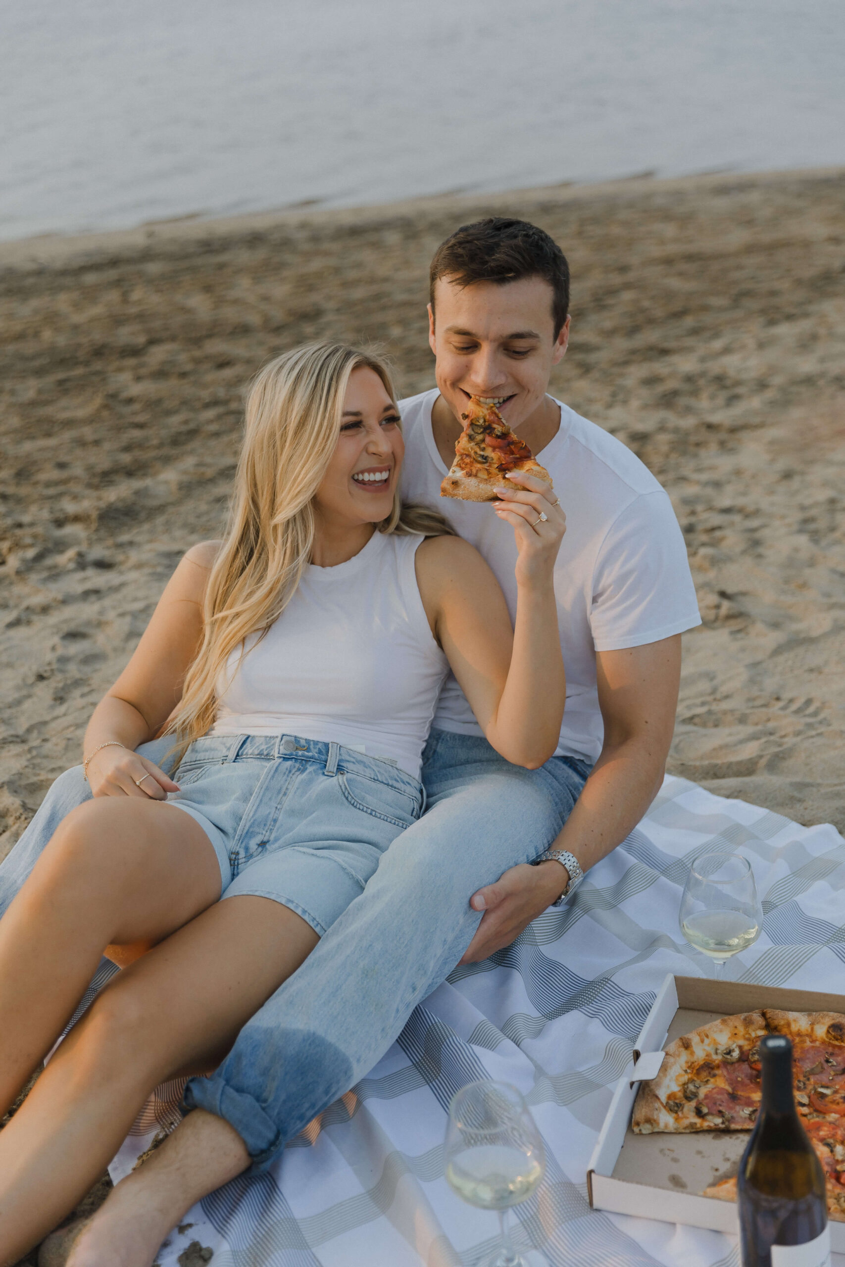 Beach Engagement Session in Ottawa - Sonia V Photography