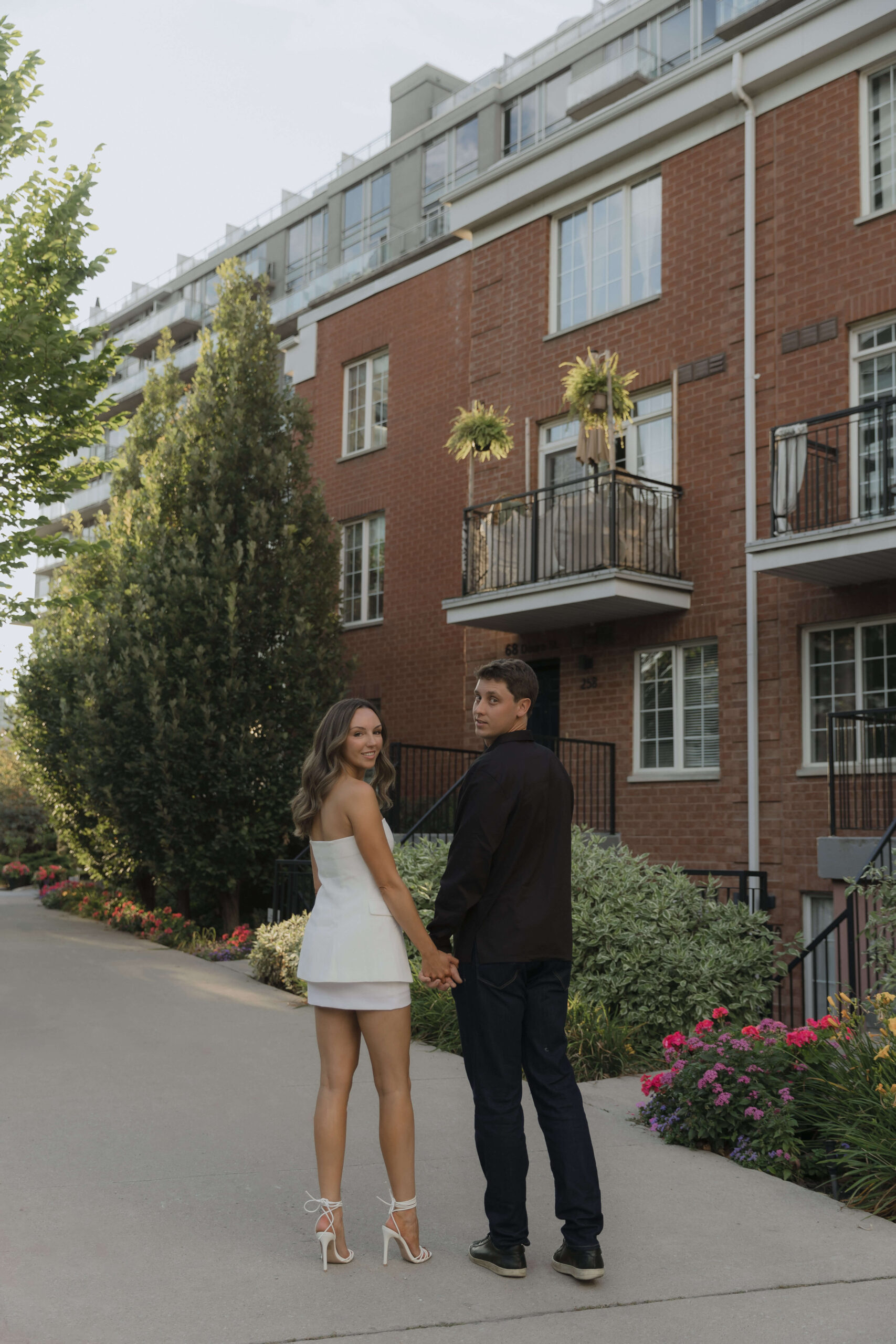 Stylish Engagement Photos in Downtown Toronto - Sonia V Photography