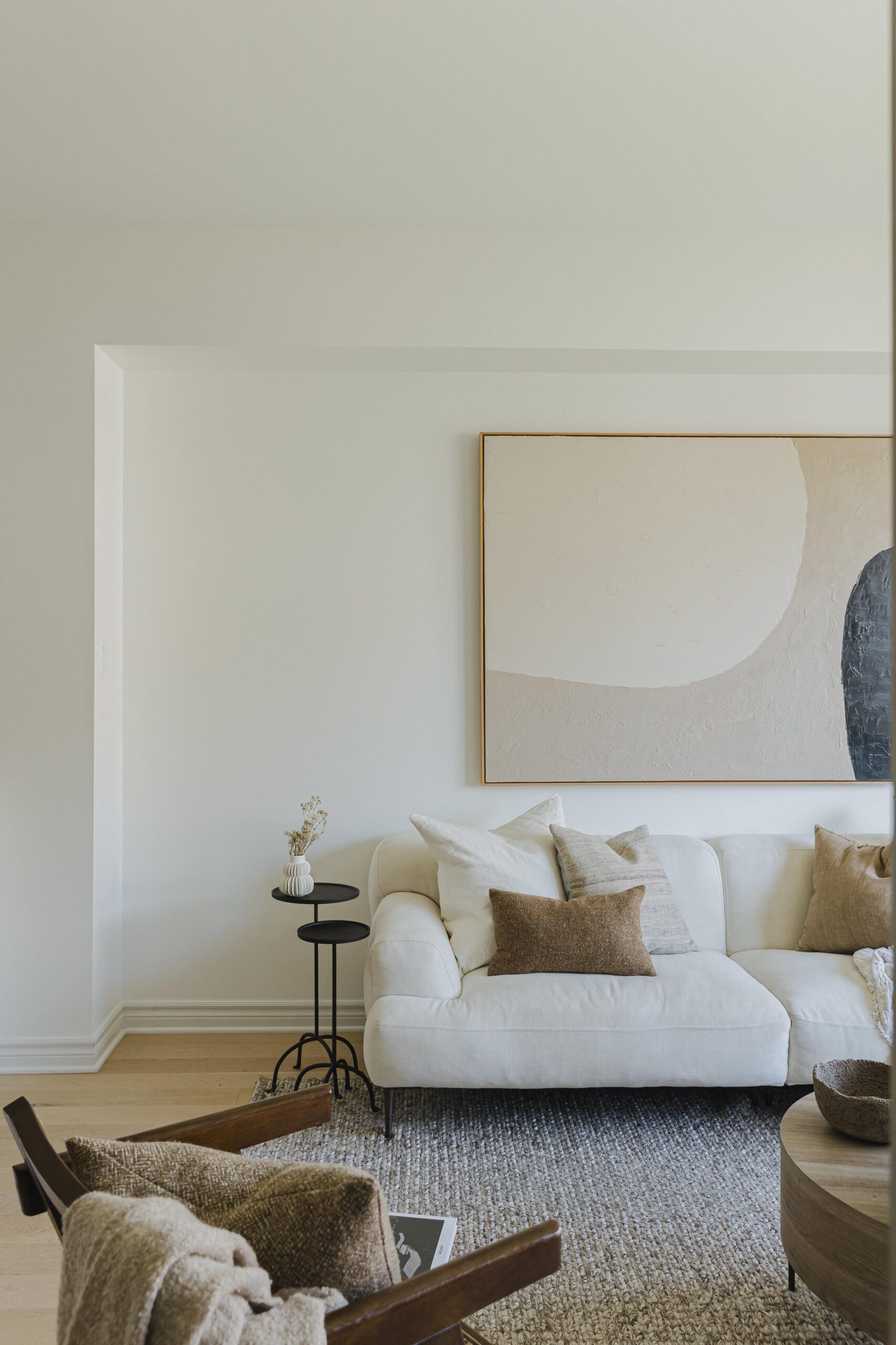 Modern Minimalist Kitchen & Living Room Interior Design - Sonia V Photography