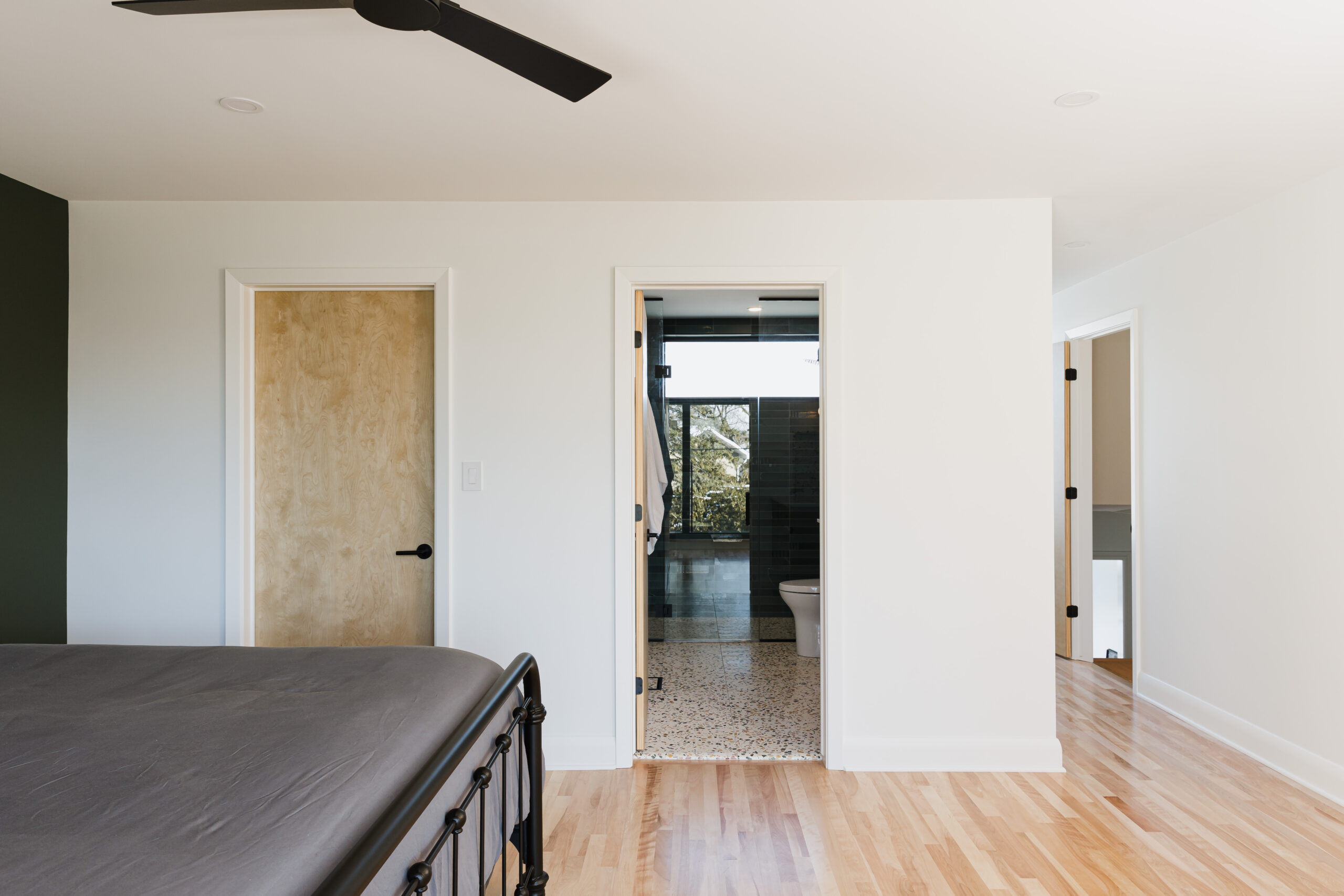 Green Mid Century Modern Bathroom - Sonia V Photography