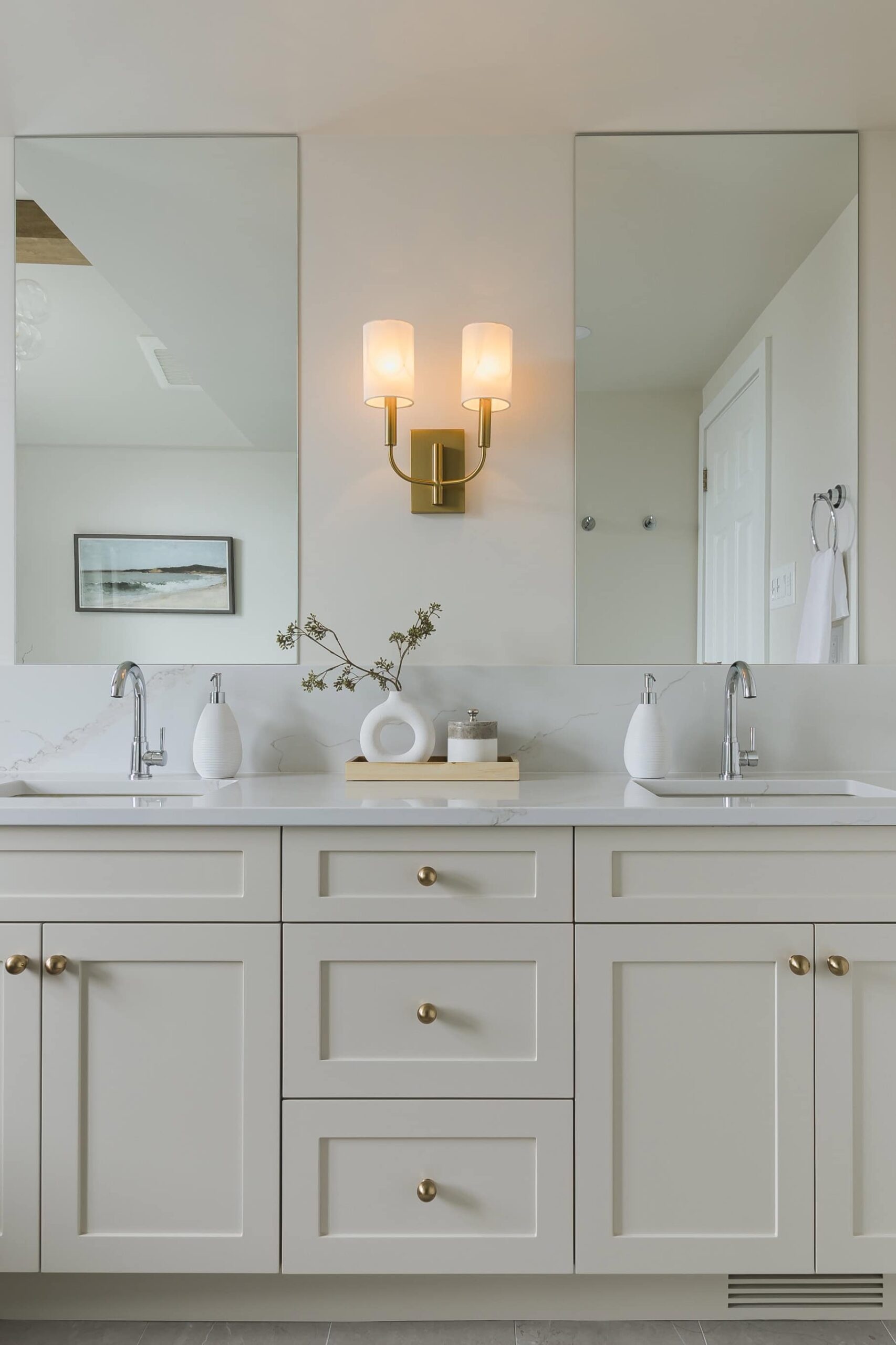 Neutral Bathroom Featuring A Bubble Chandelier - Sonia V Photography