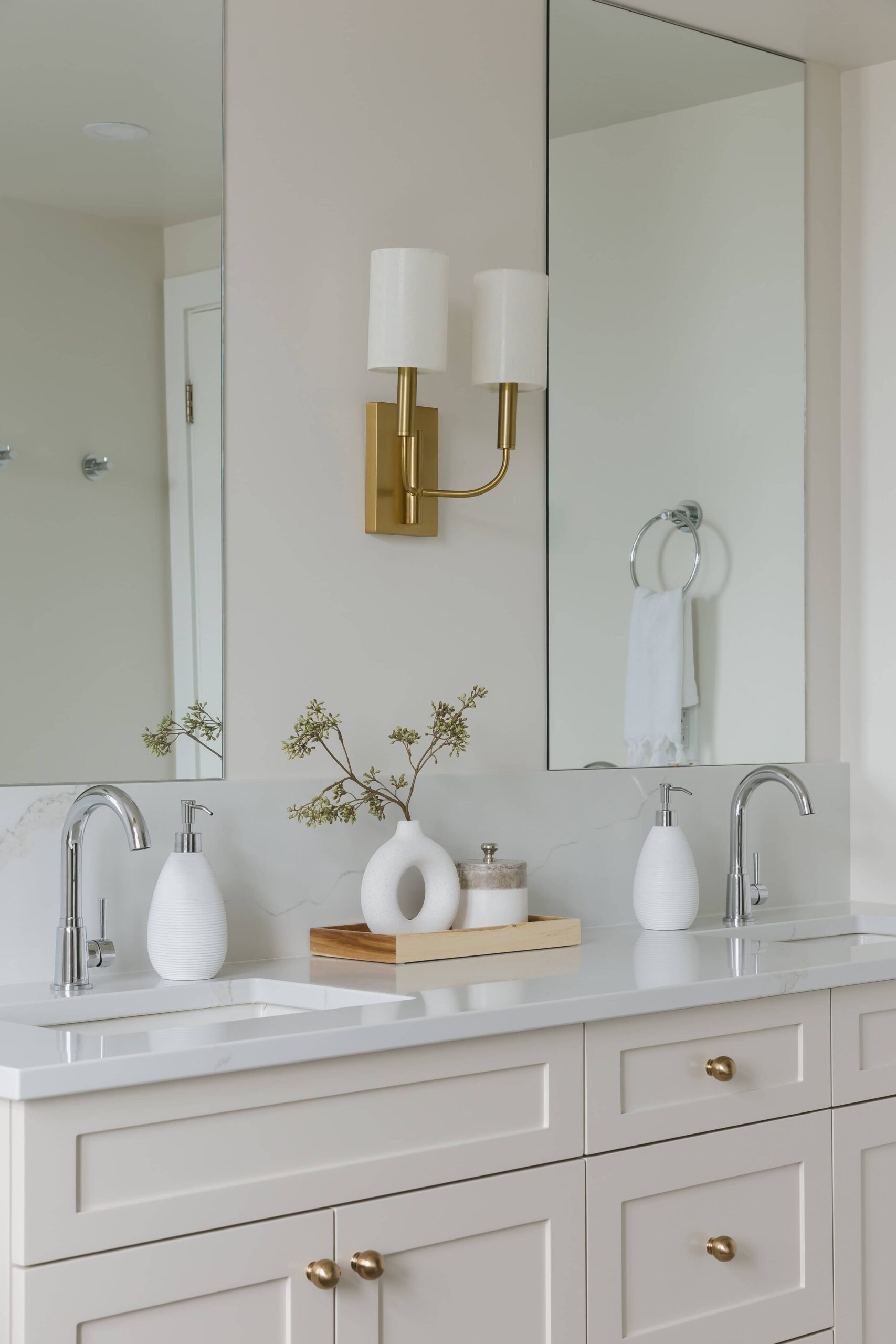 Neutral Bathroom Featuring A Bubble Chandelier - Sonia V Photography