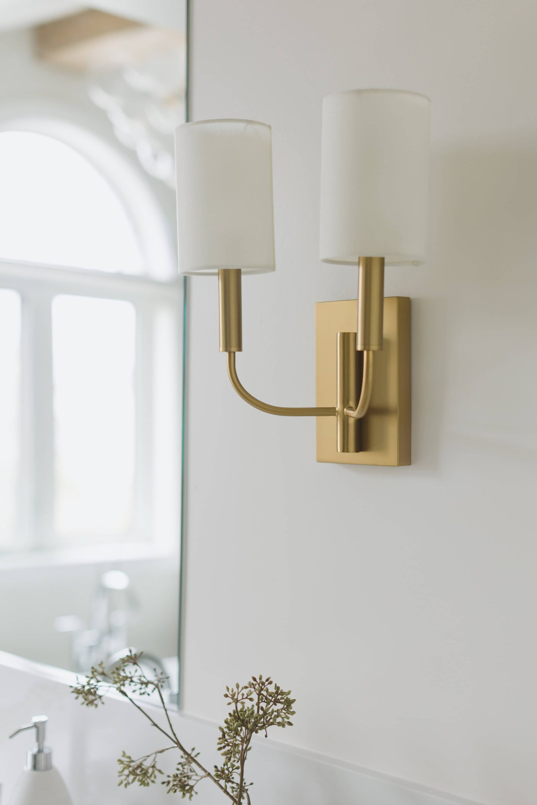 Neutral Bathroom Featuring A Bubble Chandelier - Sonia V Photography