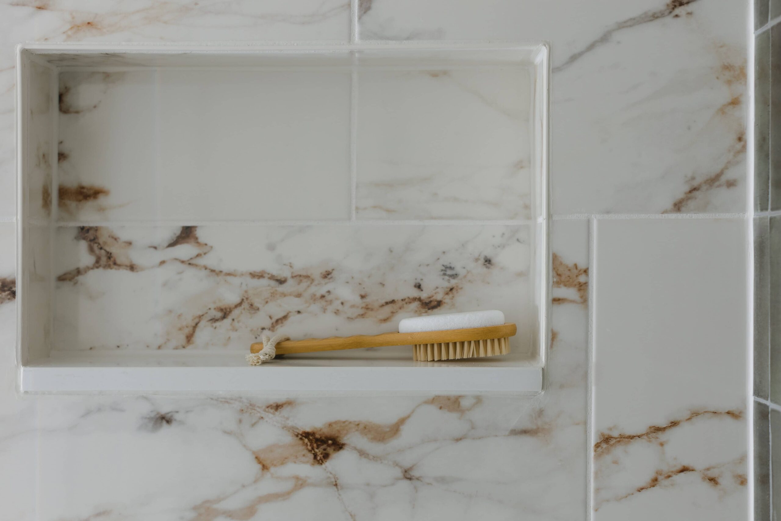 Neutral Bathroom Featuring A Bubble Chandelier - Sonia V Photography