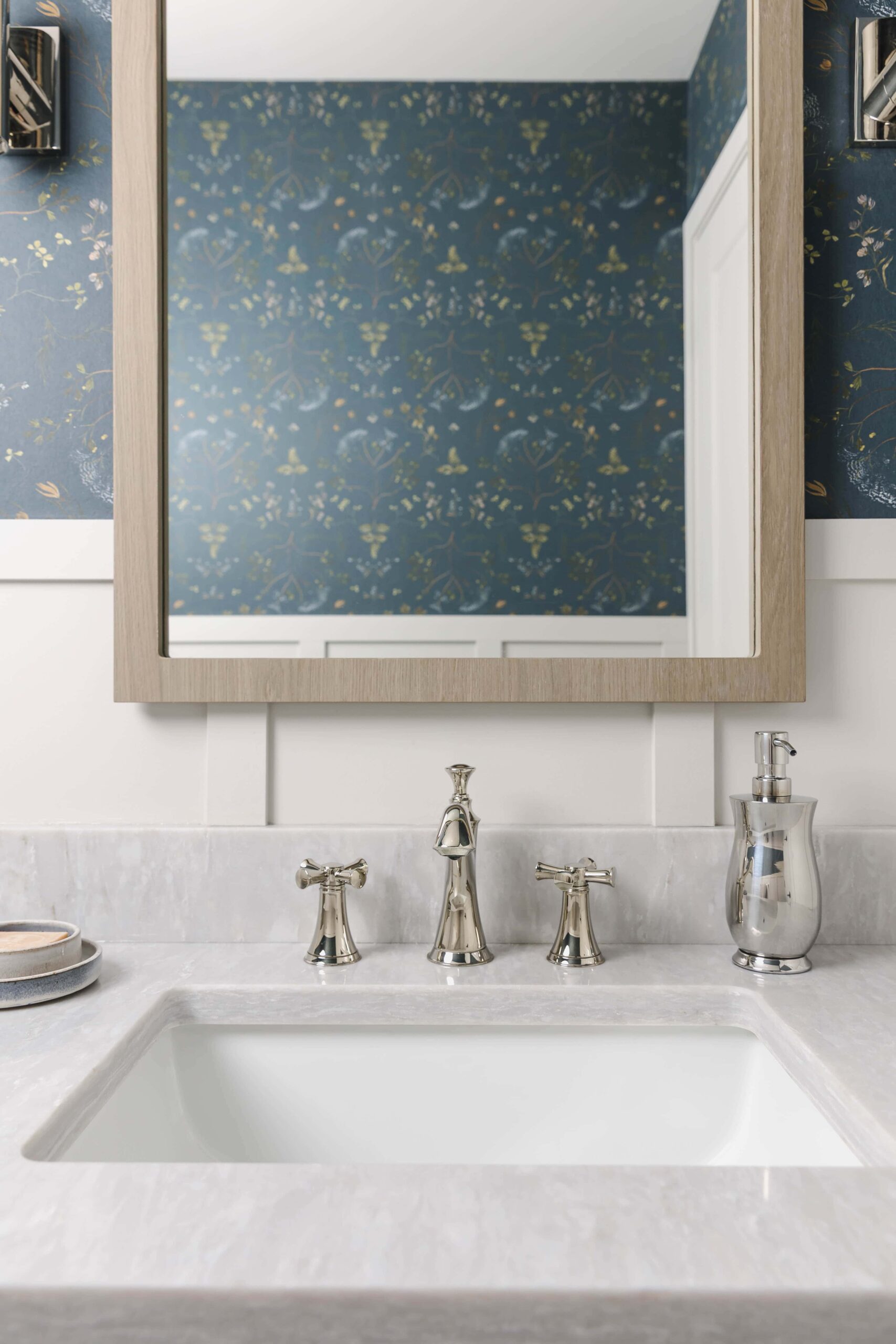 Modern Neutral Kitchen Design - Sonia V Photography