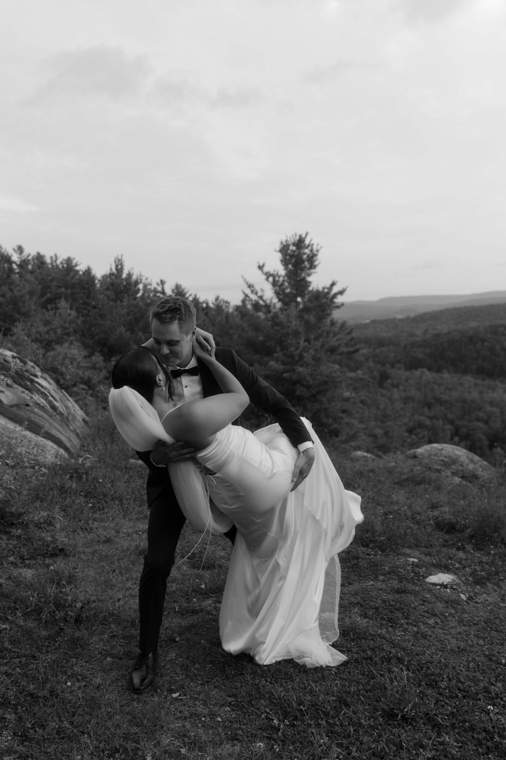 Le Belvédère Wedding Photos - documentary candid photography