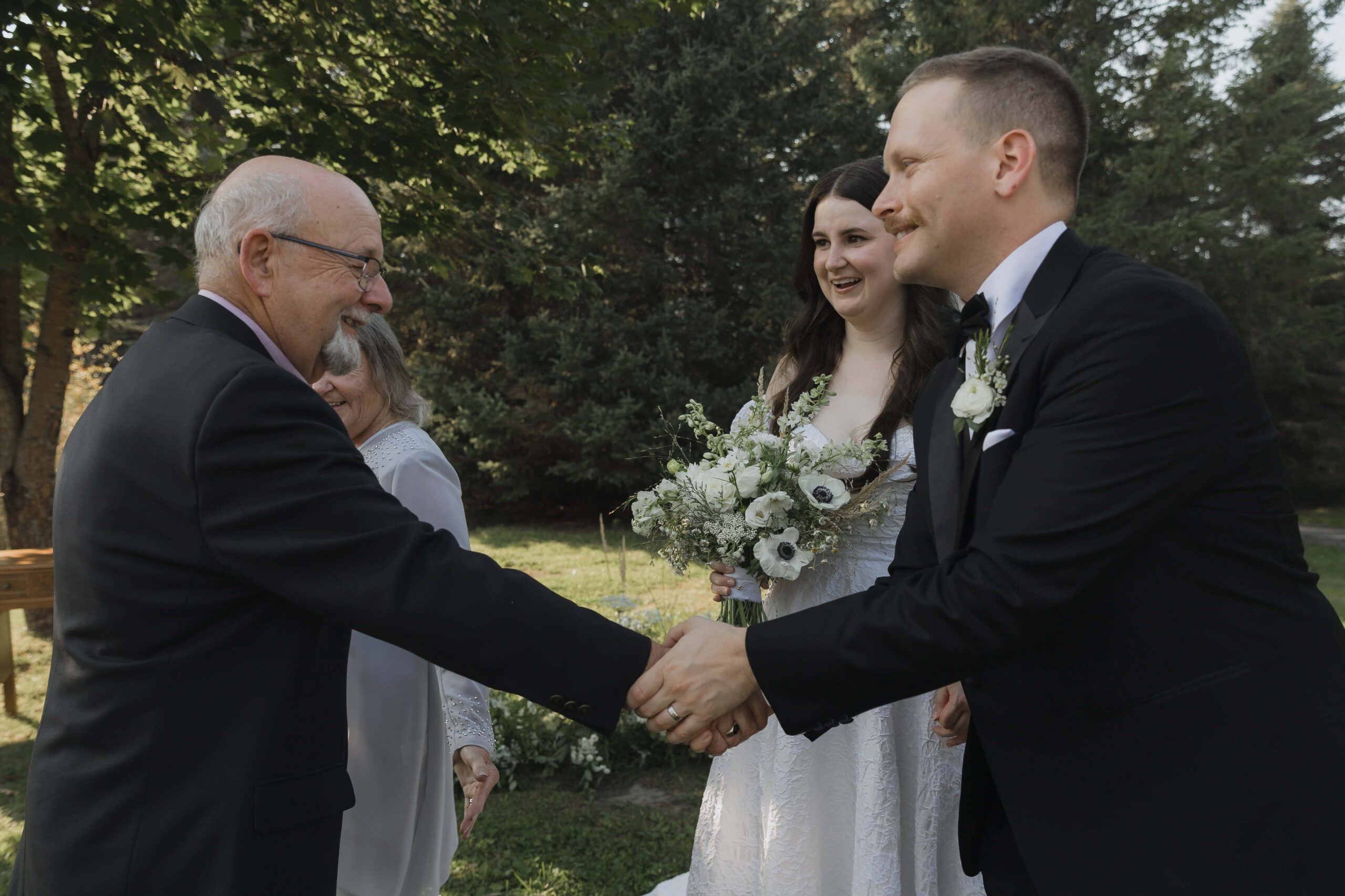 photos you’ll want in your wedding gallery - Sonia V Photography