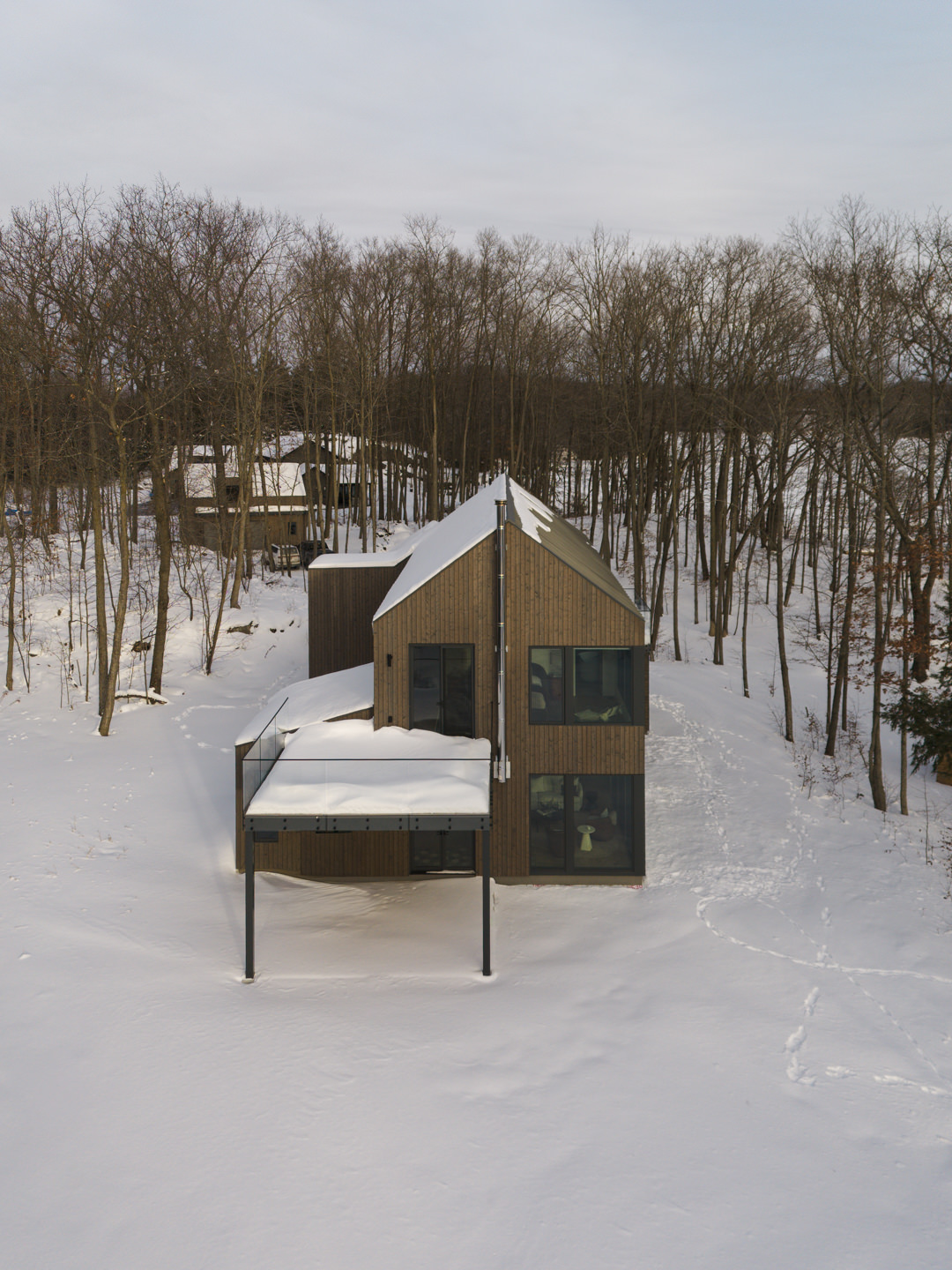 modern lakehouse in Ontario - Sonia V Photography