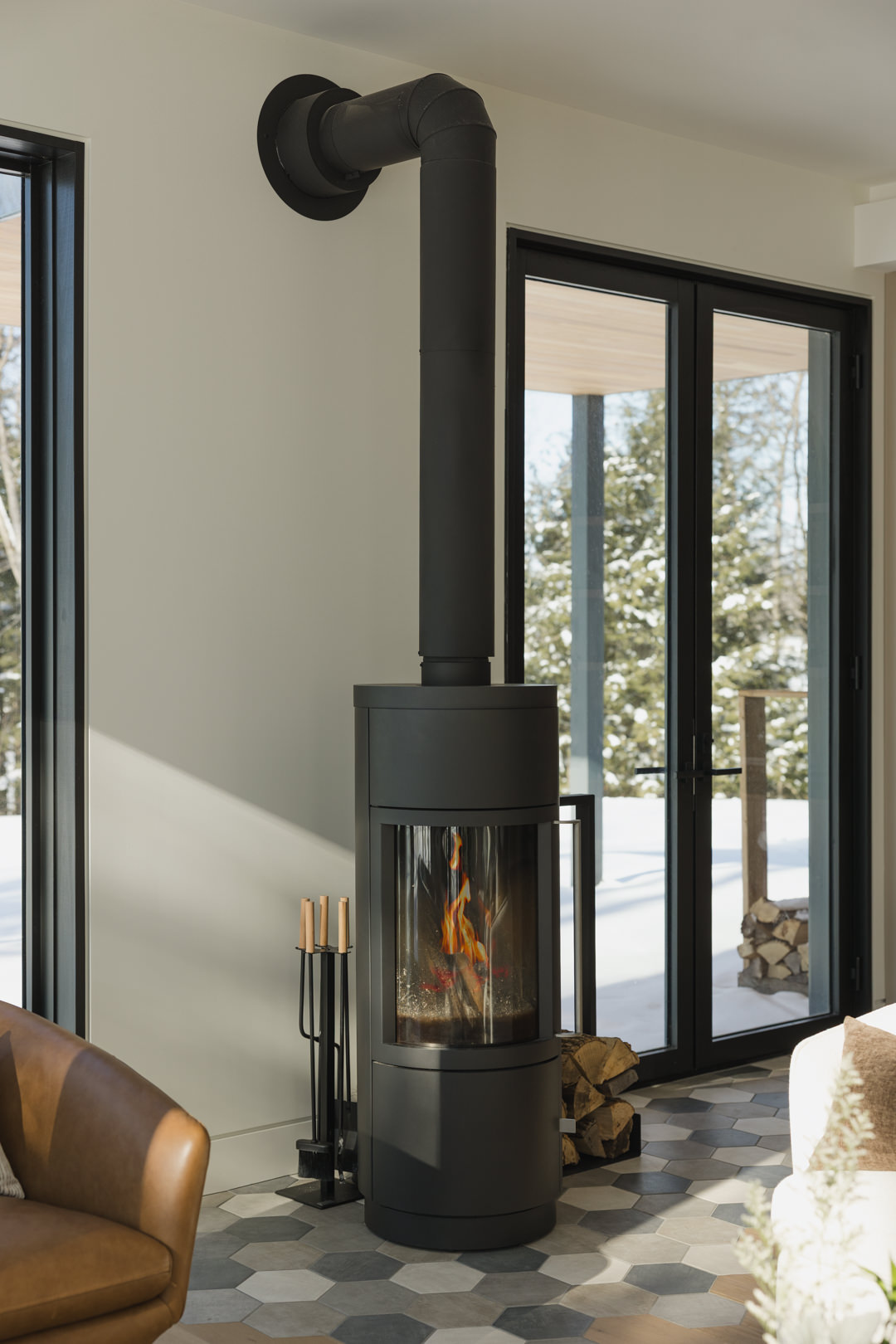 modern lakehouse in Ontario - Sonia V Photography