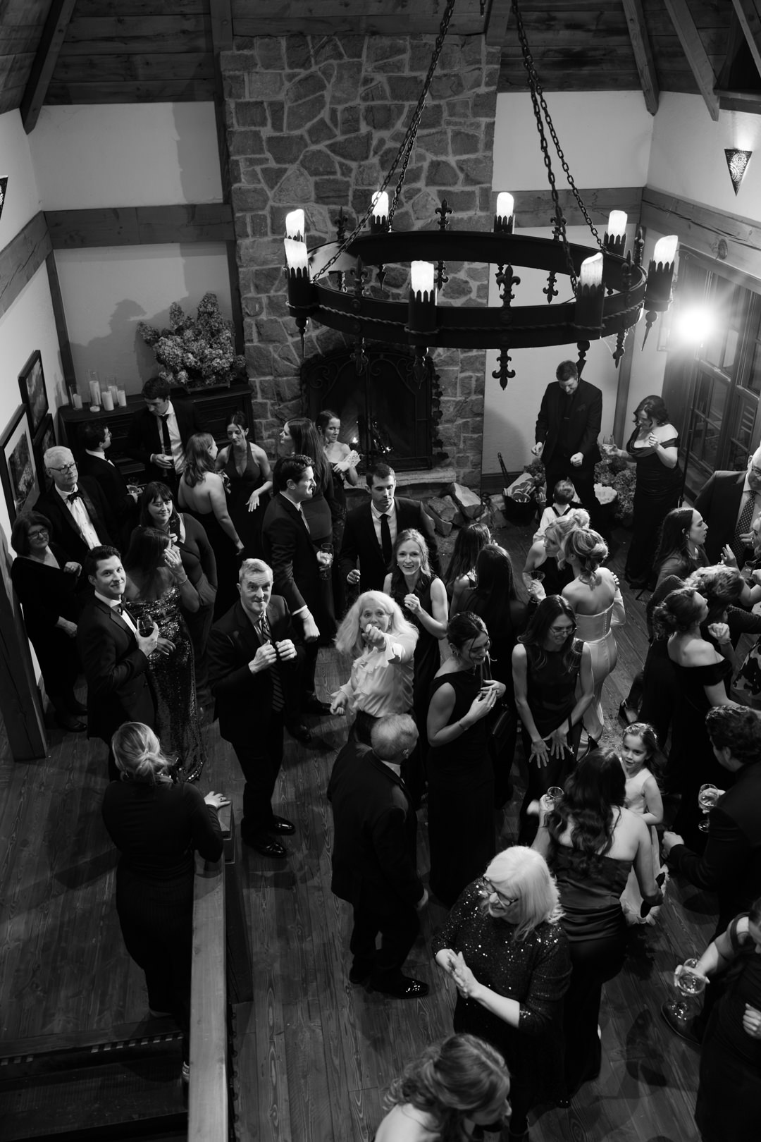 Winter Wedding at The Ivy Lea Club Kingston - Sonia V Photography