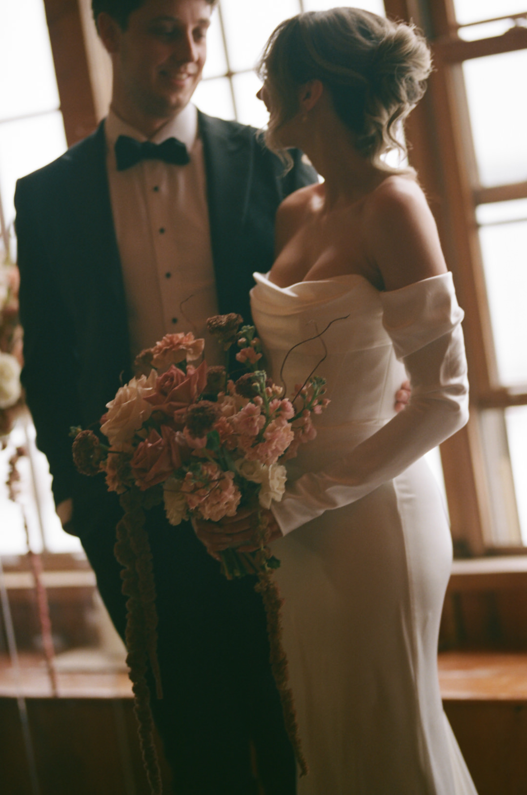 Winter Wedding at The Ivy Lea Club Kingston - Sonia V Photography