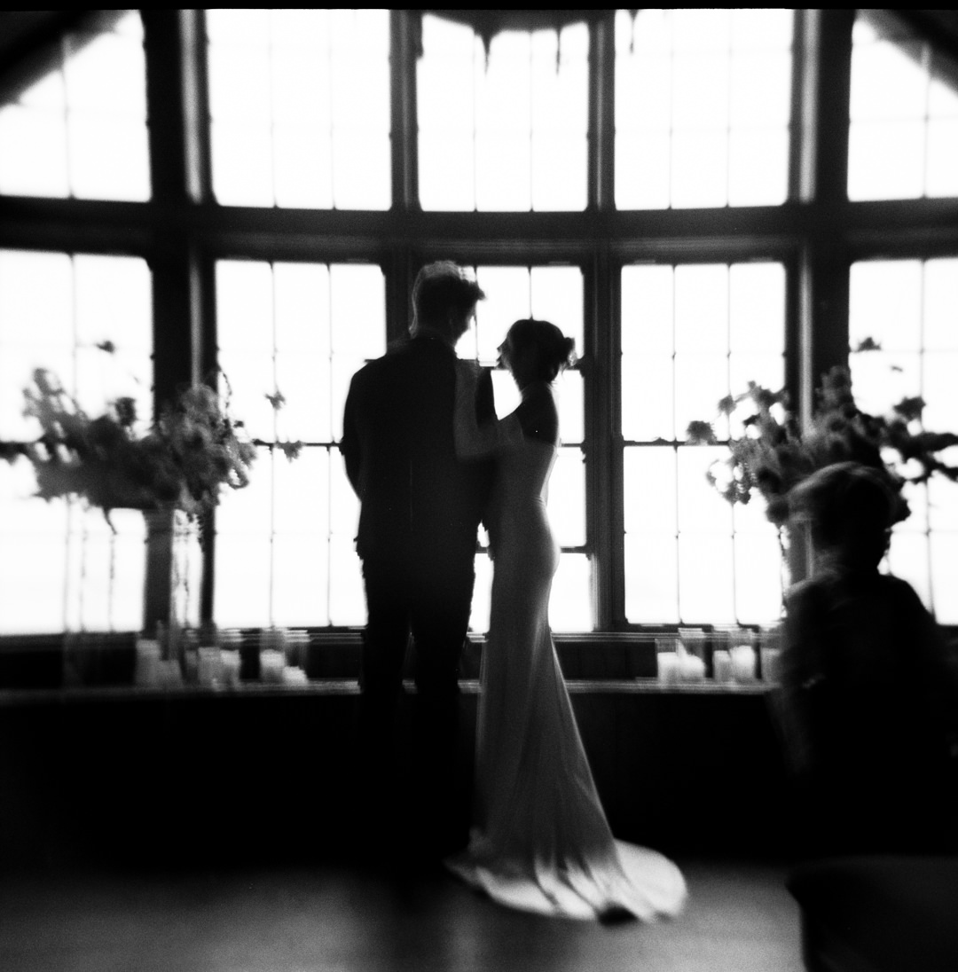Winter Wedding at The Ivy Lea Club Kingston - Sonia V Photography