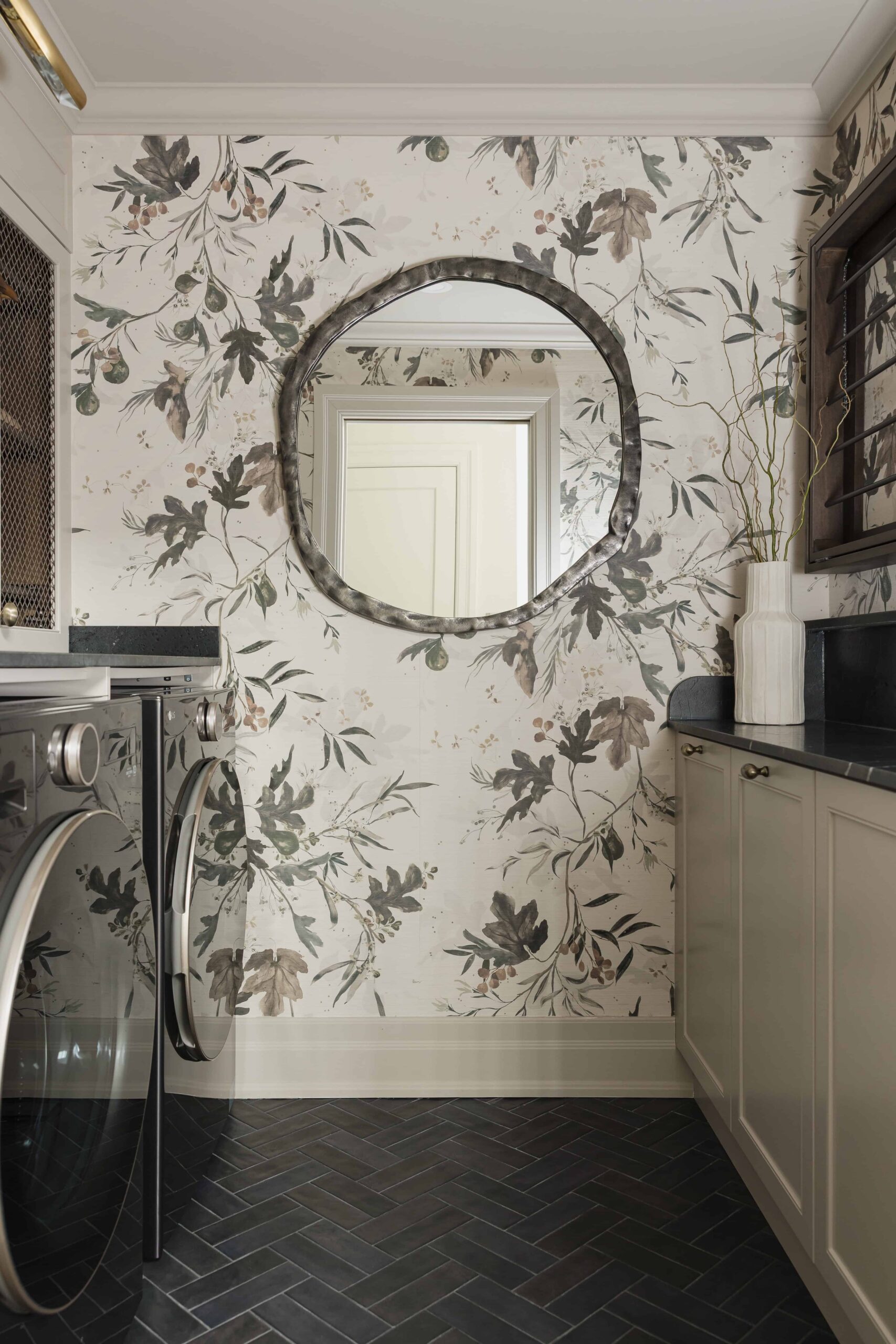 Moody Olive Kitchen and Marble Ensuite - Sonia V Photography