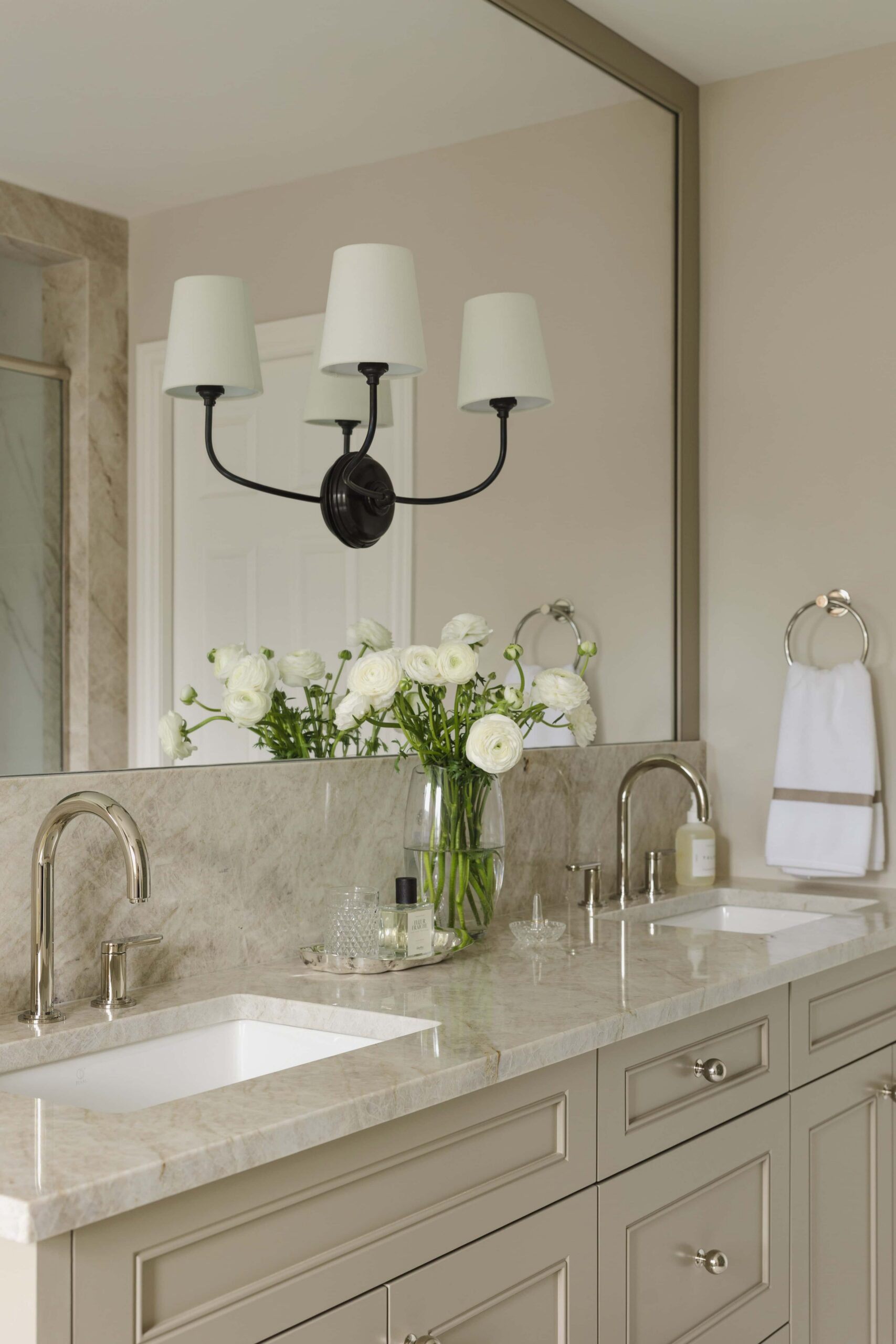 natural stone kitchen design - Sonia V Photography